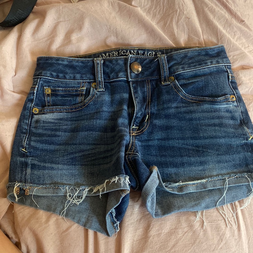American eagle jeans , size 0, worn a couple times perfect shape.